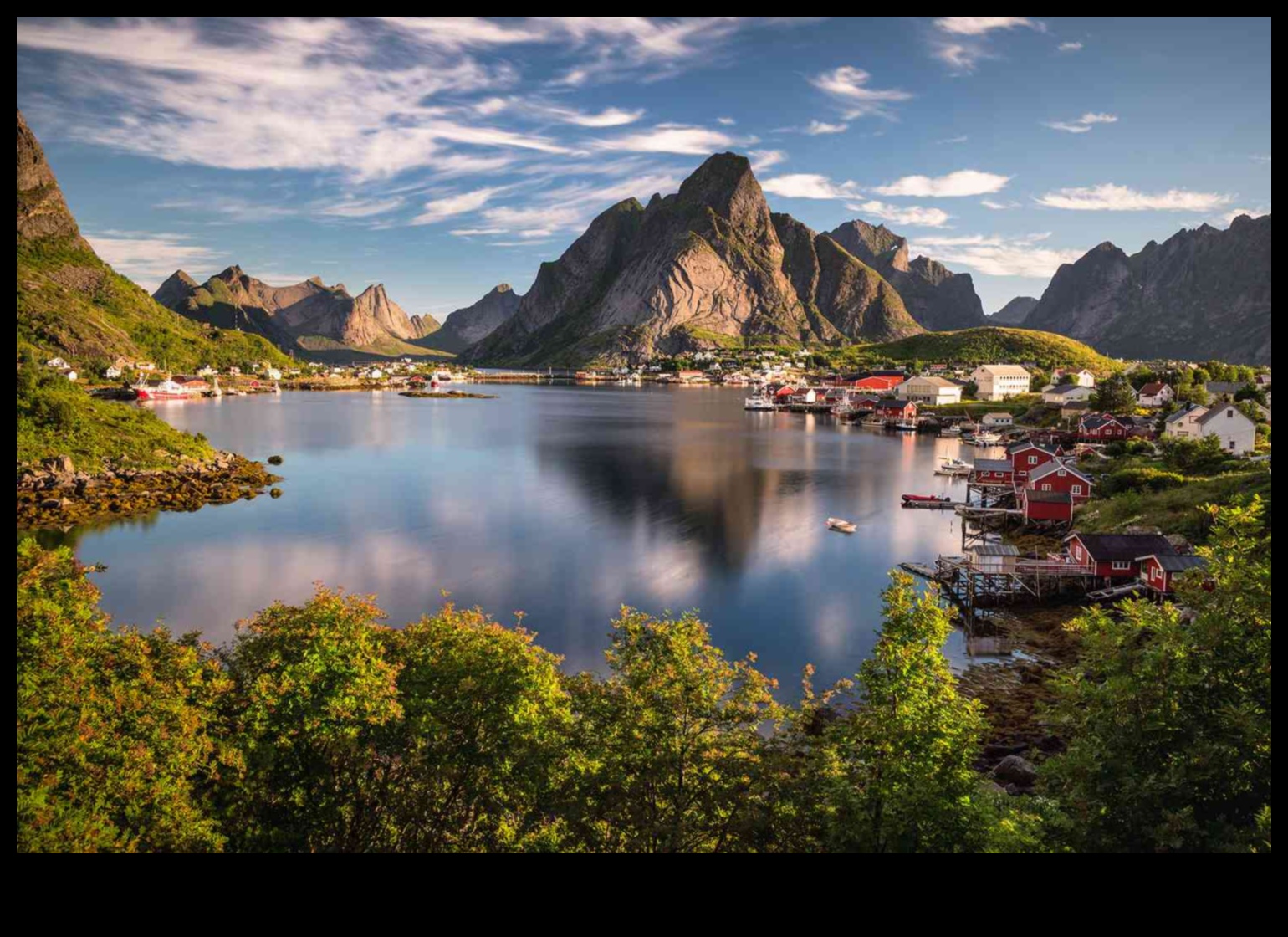 Visual Voyageur: kuģošana pa jūrām satriecošas apskates vietas