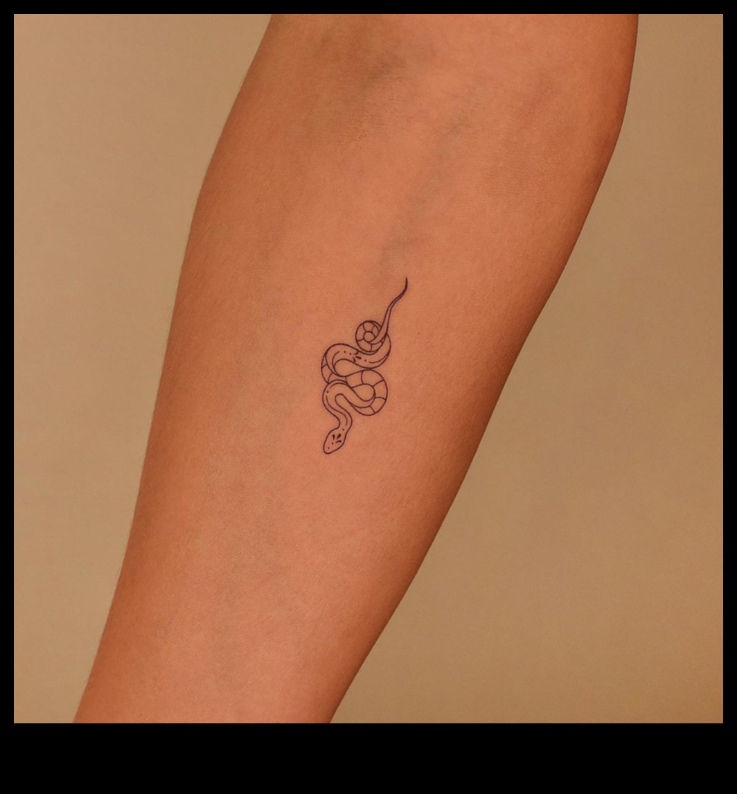 Sīki testamenti: nozīmīgi stāsti par plaukstas locītavu tetovējumiem