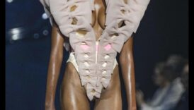 Glamour Gazette: augstākās klases mode, kas atklāta ar fotogrāfijām