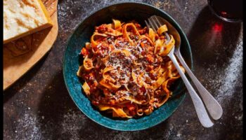 Gourmet Italia: izsmalcinātas receptes jūsu rokās